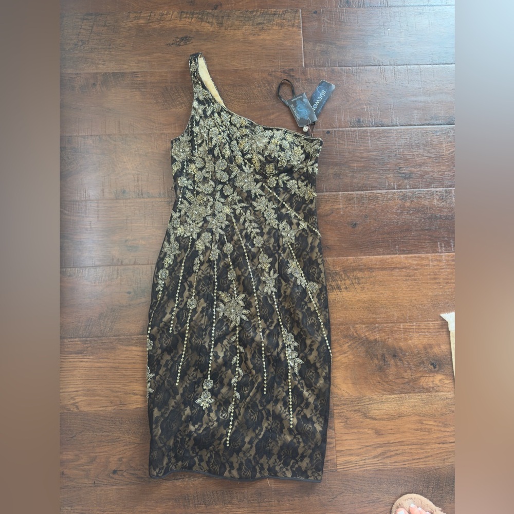 Sue Wong Black and Gold Pleated One-Shoulder Cocktail Dress